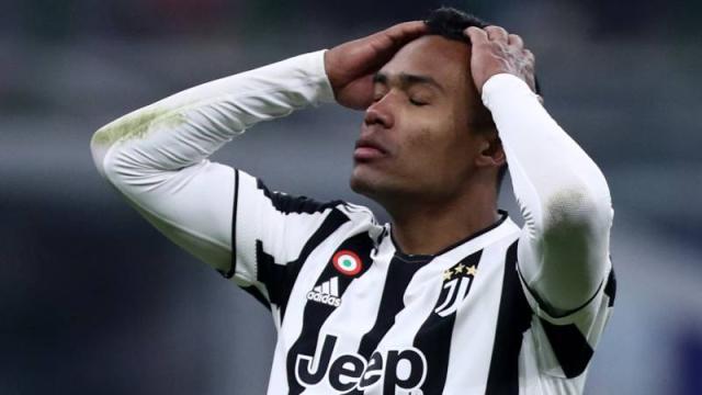 Big-mistake-Sandro-in-the-final-phase-of-extension-gives.jpg